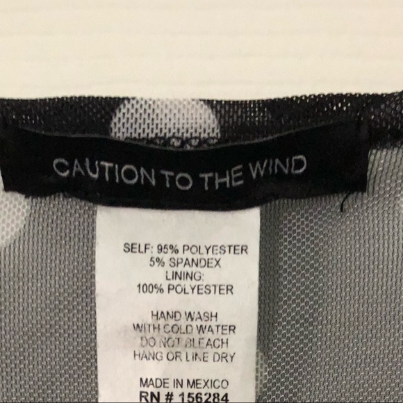 CAUTION TO THE WIND SUPER DRESS PERFECT IN ALL THE RIGHT SPOTS SHEER SLEEVES.NWT - Picture 6 of 6